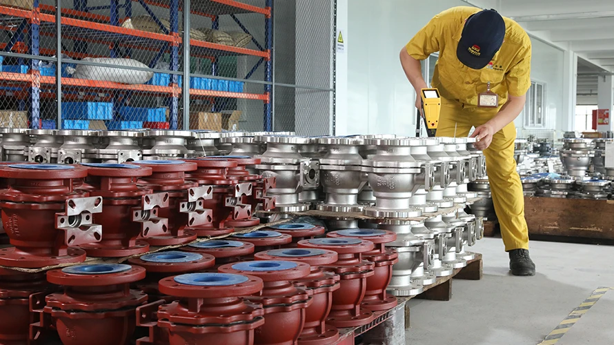 Kiểm tra chất lượng đầy đủ v&agrave; thiết bị kiểm tra ti&ecirc;n tiến